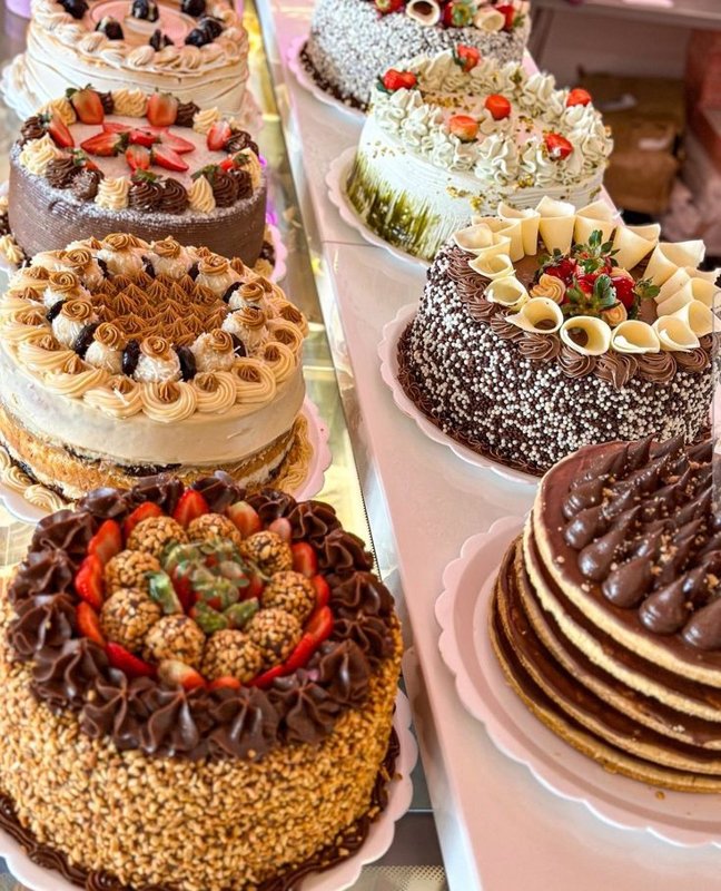 Bolos de Aniversário e Doces de Festa